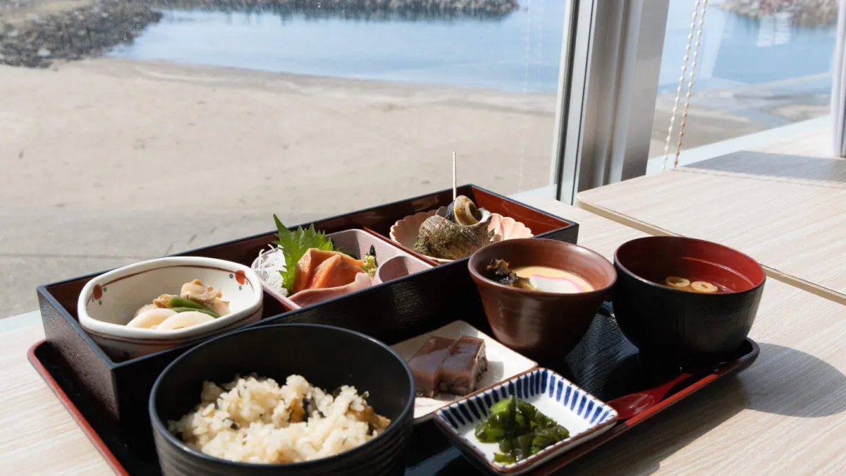新潟県出雲崎町道の駅 越後出雲崎 天領の里（公式）