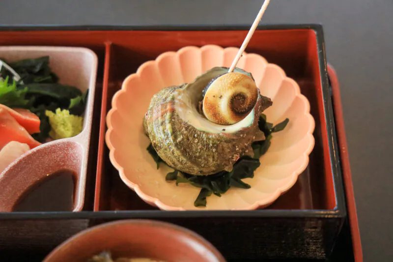 陣や御膳のさざえ